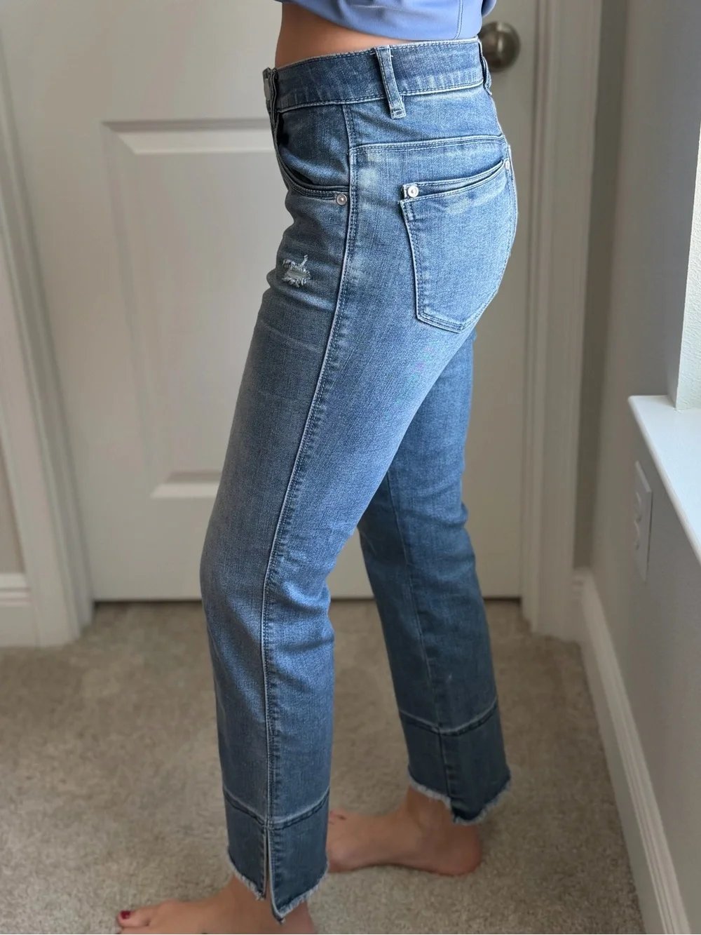 MAC & ME Straight-Leg Distressed Cuff Cropped Jeans